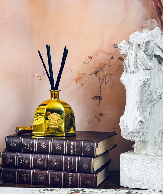 La Amar collection