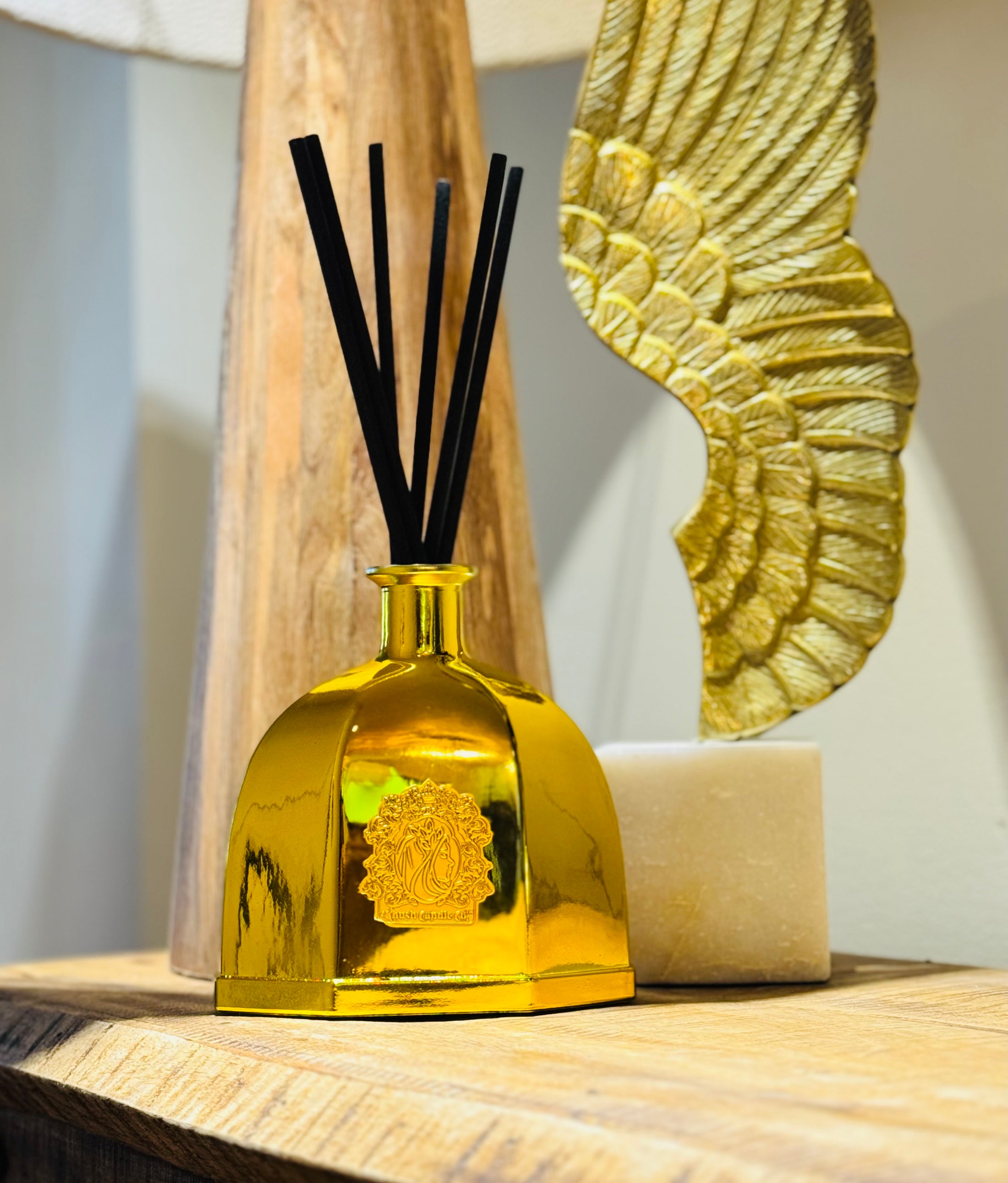 La Amar collection